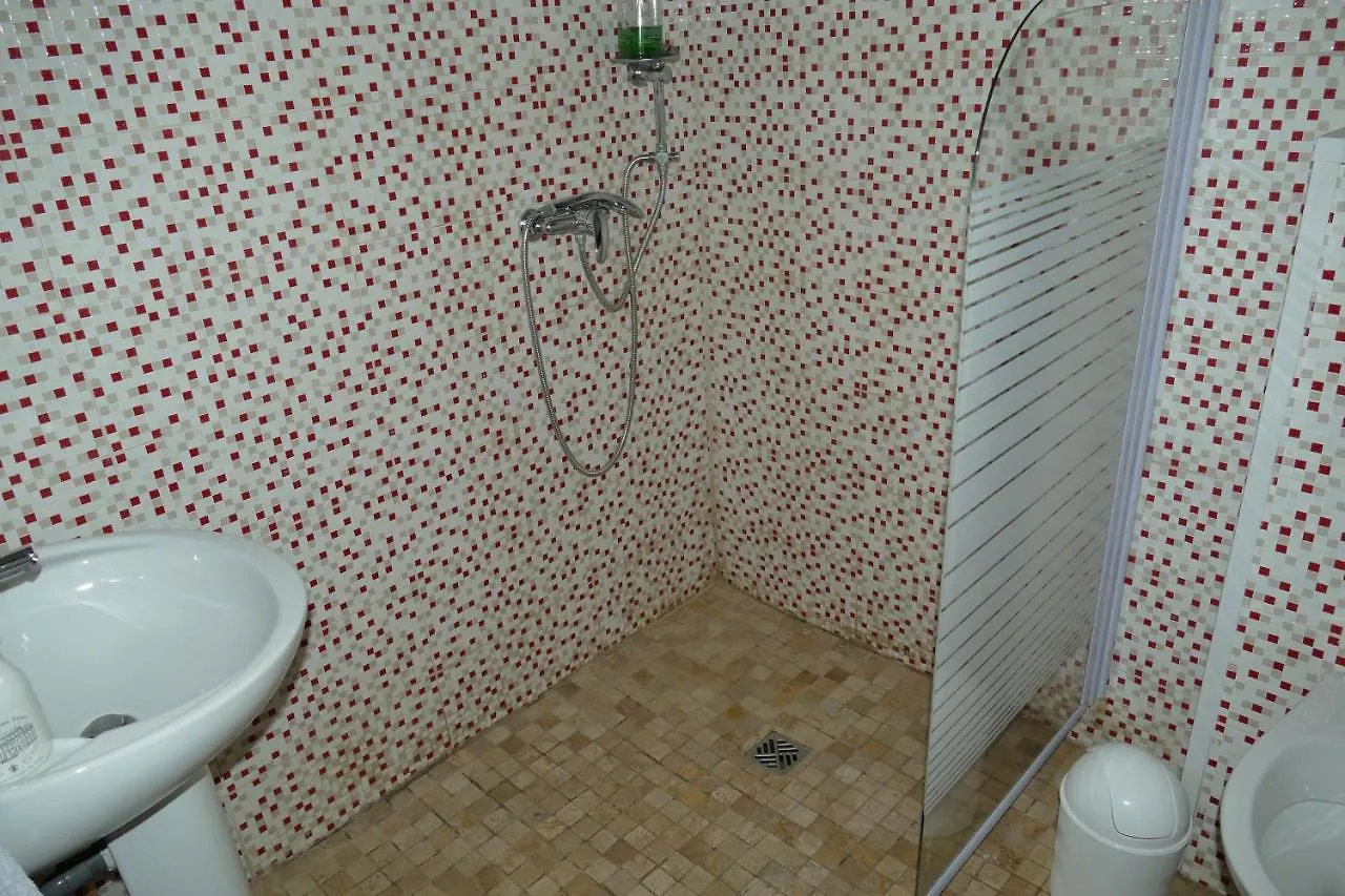 Chambre D'Hotes Des Jardins Fleuris Bed & Breakfast Quintenas